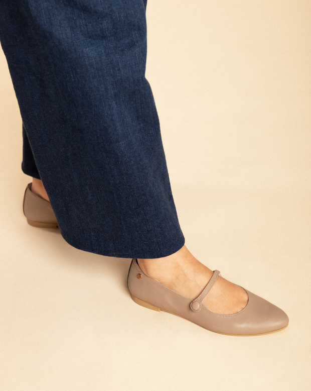 Manuela de Juan Woman